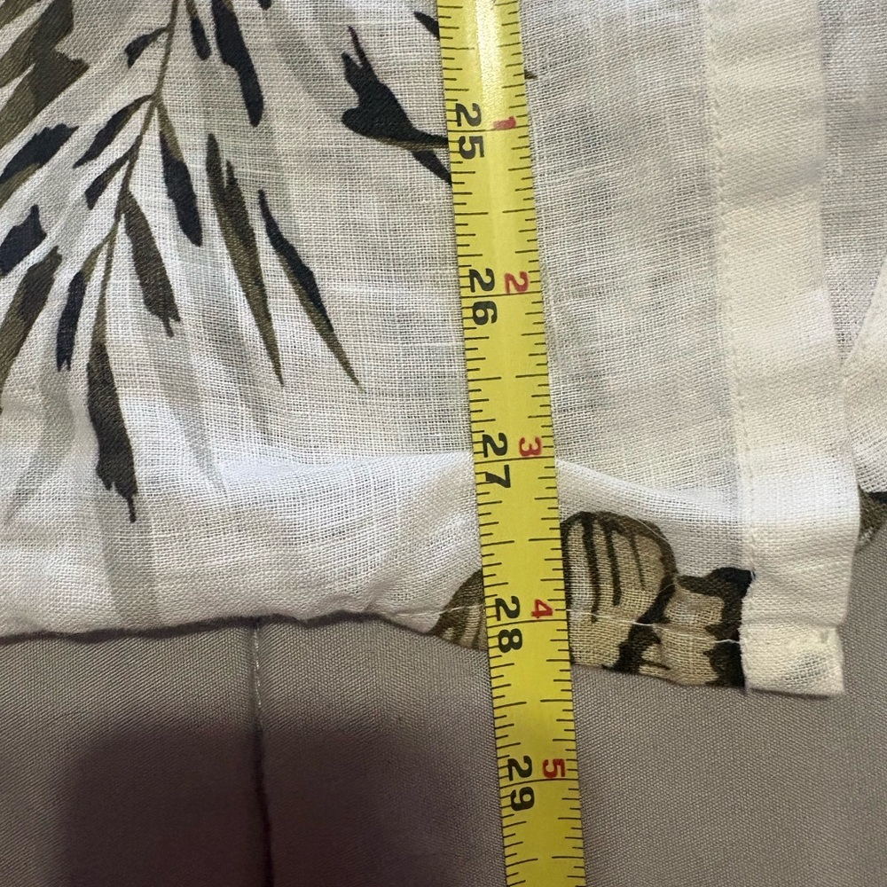 C&C California Linen Top with Tropical Leaf Design - Picture 11 of 13